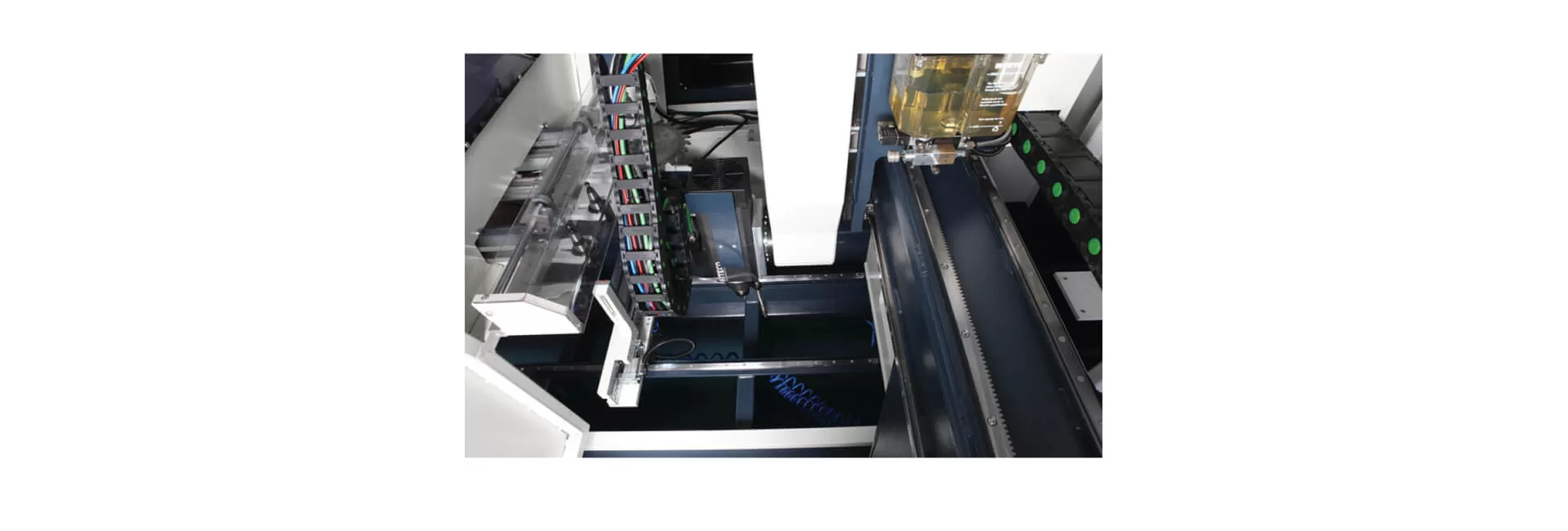 INO XP 8000 Centro de Mecanizado de Perfiles CNC de 4 Ejes