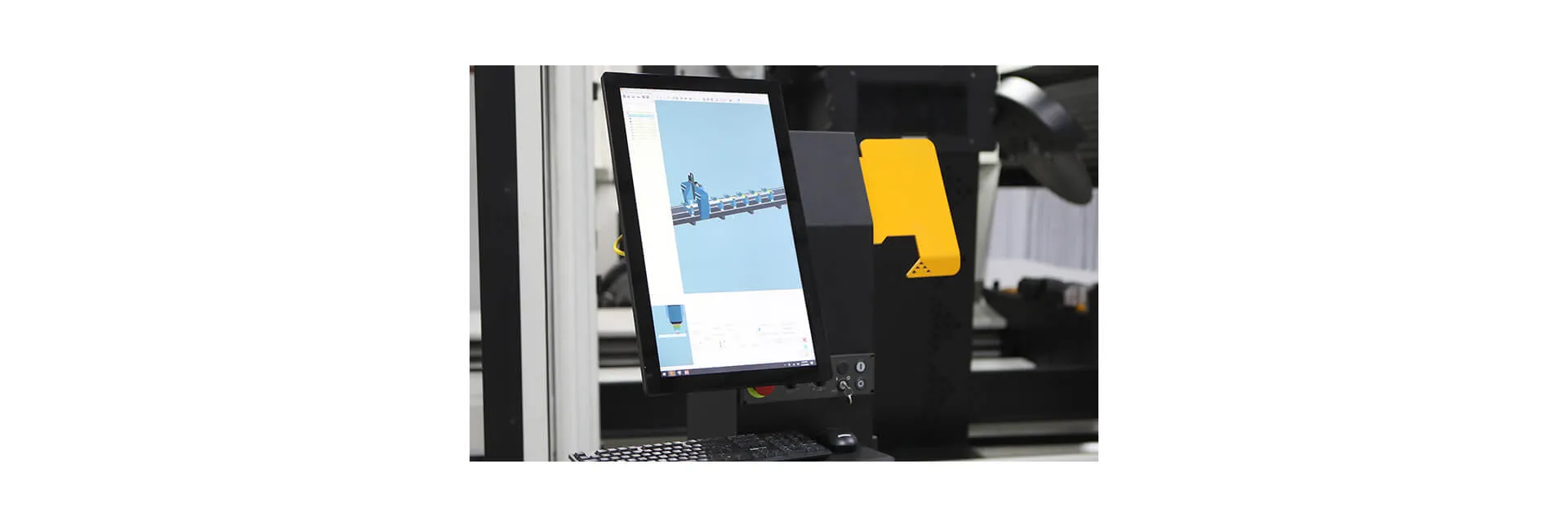 Centro de mecanizado y corte de perfiles CNC INO Apollo de 5 ejes